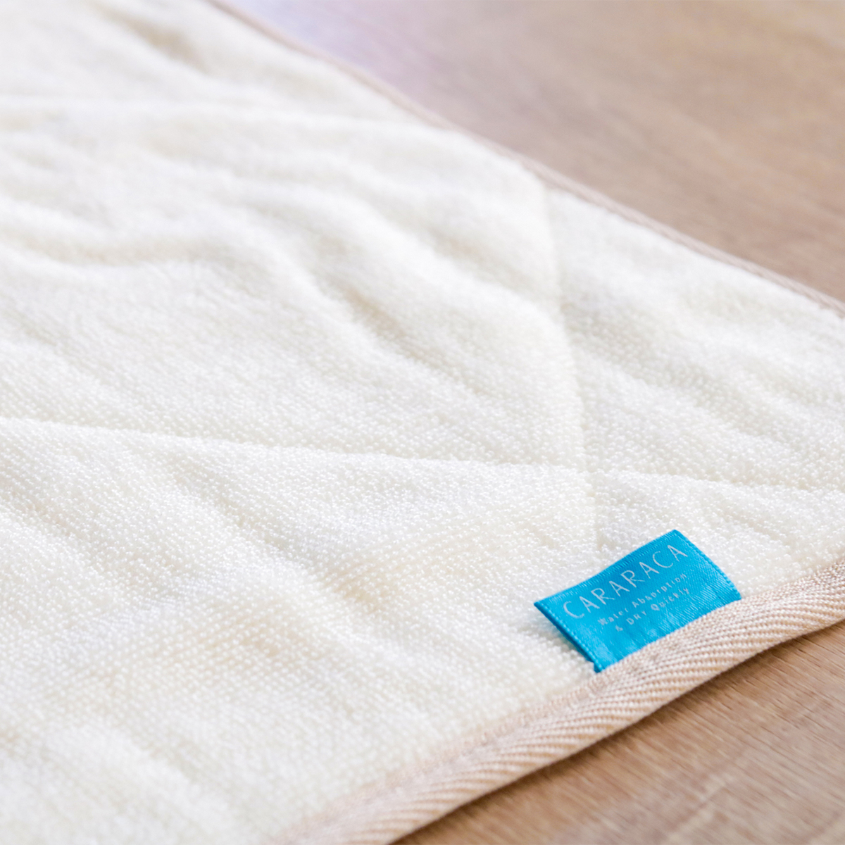 バスマット 35×60cm カララカ 洗濯機 乾燥機使用OK ラベル タオルバスマット タオル地 ( 足ふきマット 風呂マット 抗菌 防臭 乾度良好 吸水マット お風呂マット 足拭きマット 洗面マット 速乾 銀イオン ふわふわ 重ねタオル 60 35 ) 【ピンク】 ピンク