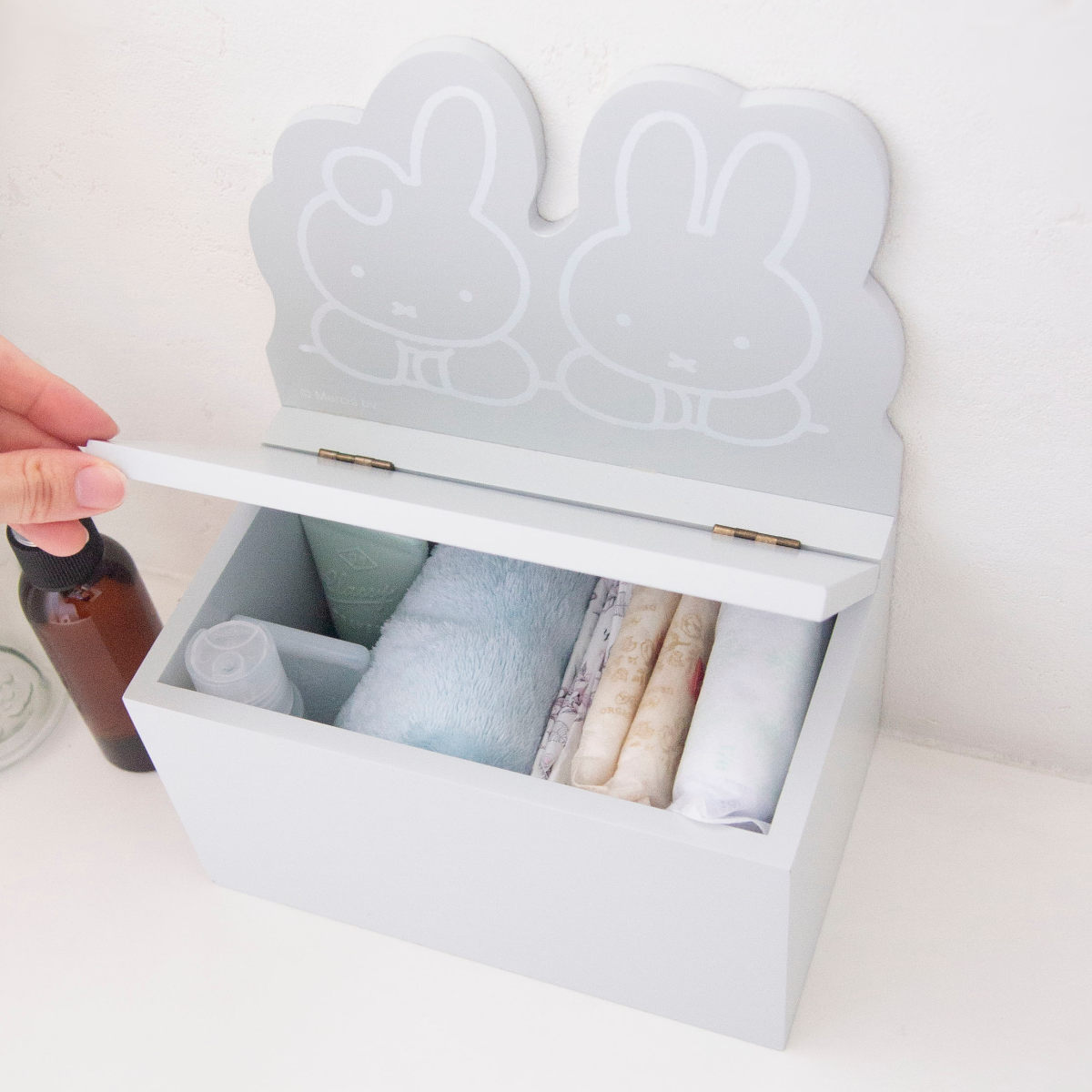 ミッフィーダンボールボックス