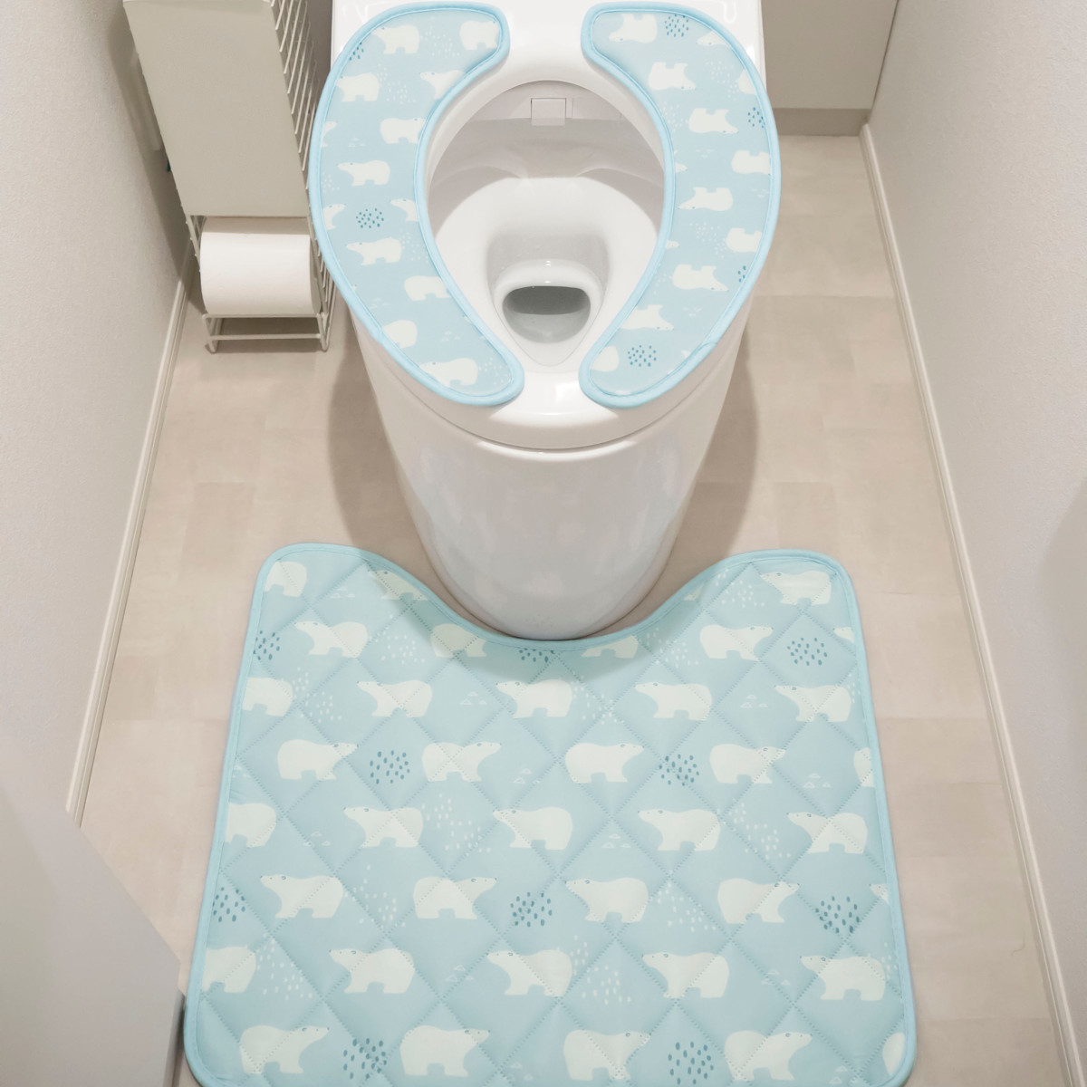 便座シート hiecoco 貼るだけ冷感吸着便座シート ( トイレ 吸着 接触冷感 便座 カバー シート 抗菌 防臭 消臭 トイレタリー ひんやり 貼るだけ トイレ用品 U型 O型 洗浄暖房型 洗濯OK ) 【ペンギングレー】 ペンギングレー