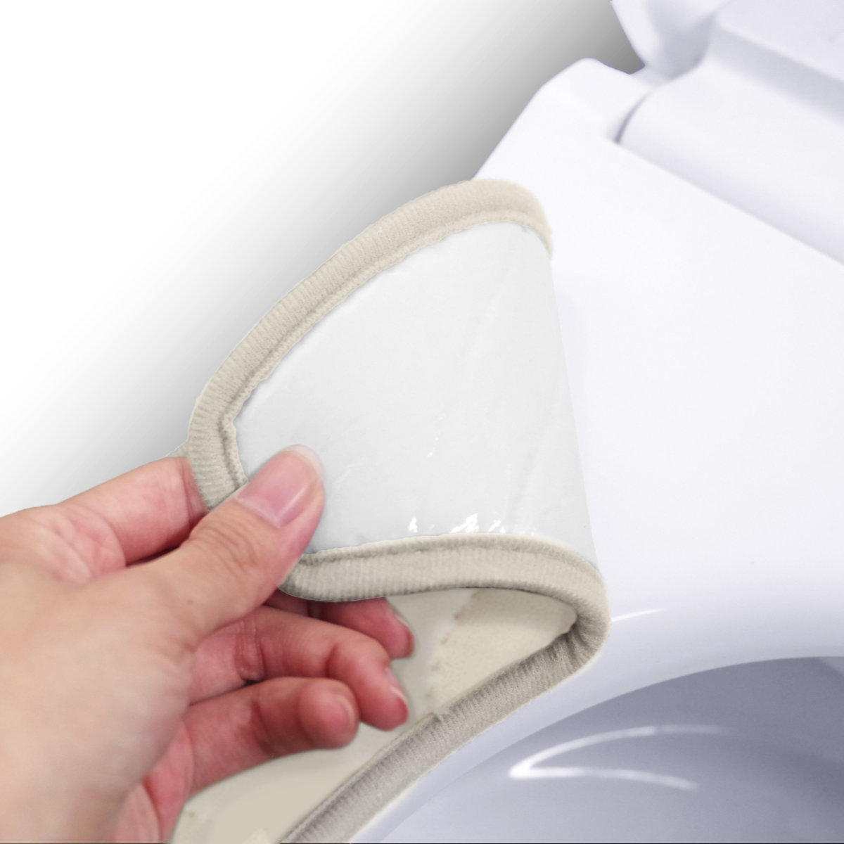 便座シート mocchin 貼るだけ冷感便座シート ( 便座カバー トイレ カバー シート 兼用タイプ 貼るだけ 接触冷感 洗える トイレタリー U型 O型 洗浄暖房型 おくだけ 洗濯可 ひんやり トイレ用品 グレー ベージュ ) 【ベージュ】 ベージュ