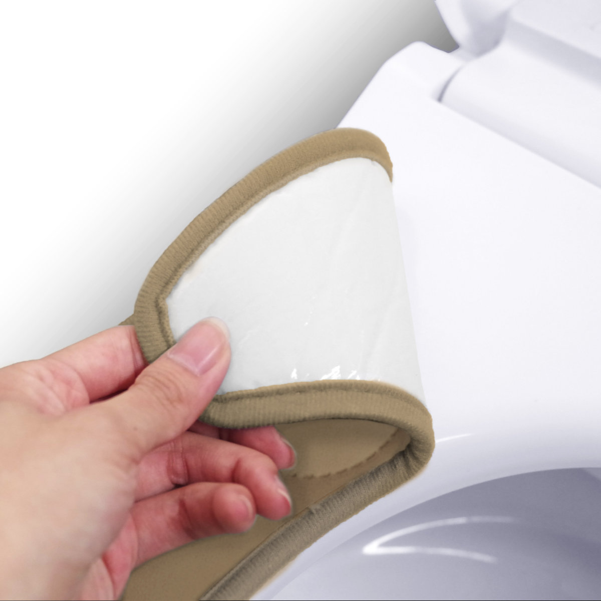 便座シート mocchin 貼るだけ冷感便座シート ( 便座カバー トイレ カバー シート 兼用タイプ 貼るだけ 接触冷感 洗える トイレタリー U型 O型 洗浄暖房型 おくだけ 洗濯可 ひんやり トイレ用品 グレー ベージュ ) 【ベージュ】 ベージュ