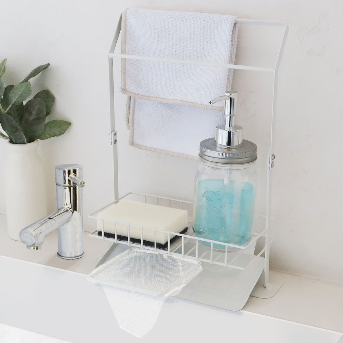スポンジラック ふきん掛け 水切り付き ふきんハンガーラック ( 布巾スタンド 置き型 スタンド 水切りネットホルダー シンク周り 水周り用品 キッチン収納 シンク 水切りトレー ホワイト 白 無地 シンプル )