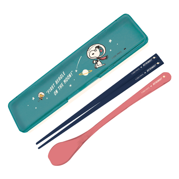 Dショッピング コンビセット 箸 スプーン Peanuts スヌーピー Astronaut Snoopy カトラリーセット お箸 カトラリー セット 女子 19 5cm 18cm お弁当用 弁当 お弁当 持ち運び 携帯用 女性 カテゴリ 弁当箱の販売できる商品 リビングート ドコモの