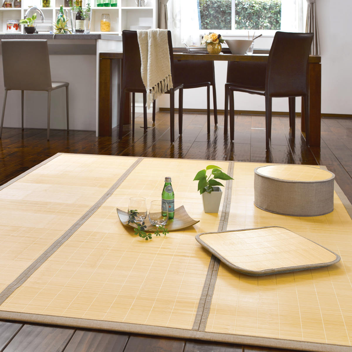 竹ラグ 180×180cm フラット ふっくらラグ ( ラグ マット 竹 ラグマット 天然素材 竹素材 抗菌 消臭効果 防音効果 耐久性 抗菌効果 消臭 防音 抗菌作用 ひんやり 滑り止め すべり止め ) 【ナチュラル】 ナチュラル