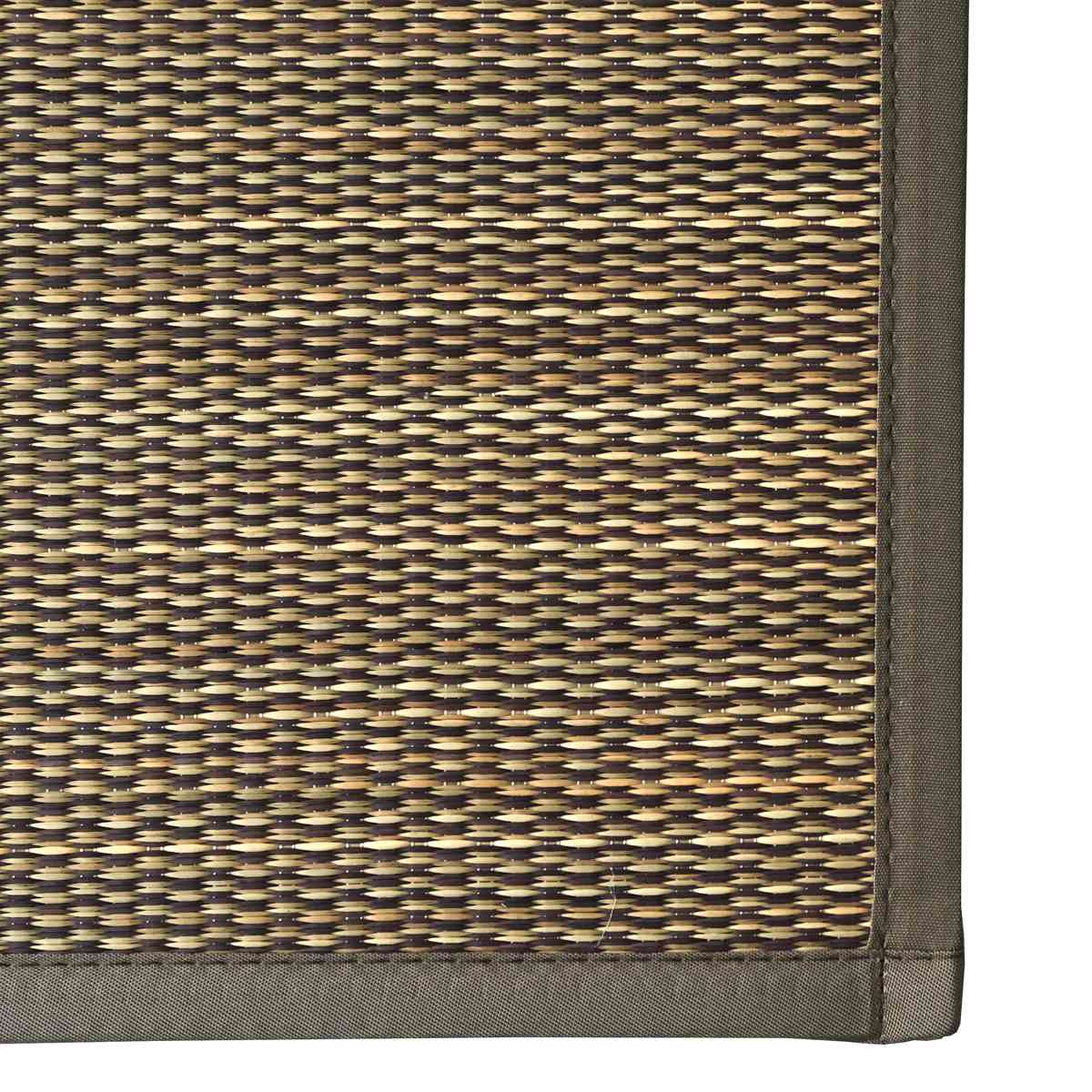 置き畳 二つ折りフロア畳 織姫 82×82 厚さ1.3cm 国産 ブラウン ( ユニット畳 フローリング畳 フロア畳 折りたたみ畳 二つ折り い草 日本製 1枚 畳マット い草マット い草ラグ 畳スペース システム畳 和室 軽い 軽量 滑り止め )
