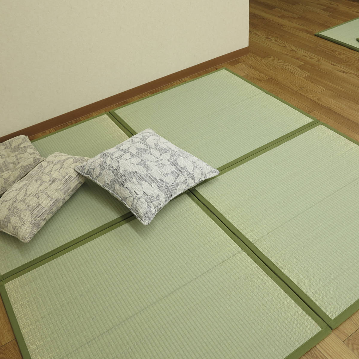 置き畳 二つ折りフロア畳 織姫 82×82 厚さ1.3cm 国産 6枚セット ( ユニット畳 フローリング畳 フロア畳 折りたたみ畳 二つ折り い草 日本製 6枚 畳マット い草マット い草ラグ 畳スペース システム畳 和室 軽い 軽量 滑り止め ) 【ベージュ】 ベージュ