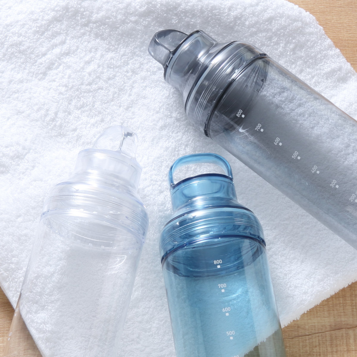 LIPPY ウォーターボトル 1L 水筒 ( 直飲み クリアボトル マグボトル スポーツボトル 常温 大容量 日本製 マグ ボトル クリア ハンドル付き 透明 軽量 目盛り付き おしゃれ 大人 ) 【グレー】 グレー