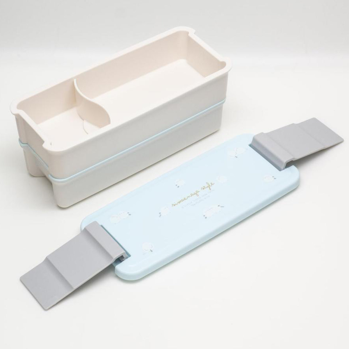 弁当箱 650ml シマエナガ ランチボックス二段 仕切付 ( お弁当箱 ランチボックス 食洗機対応 レンジ対応 二段 抗菌 防汚 日本製 食洗機OK レンジOK お弁当 弁当 パッキン一体型 仕切り付き 大人 )