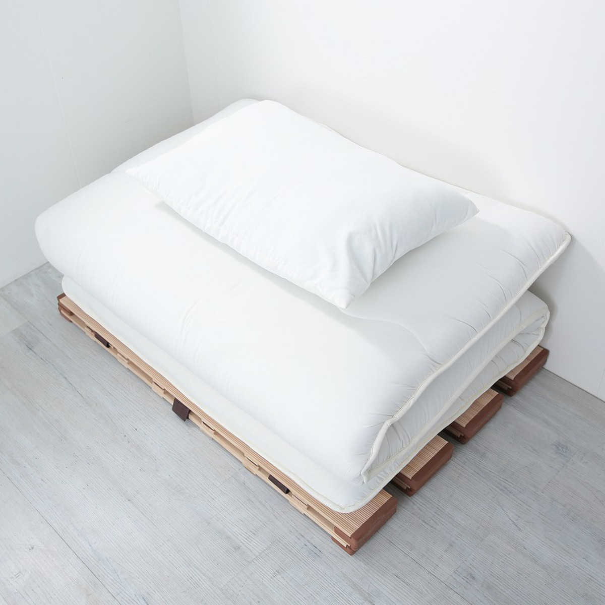 すのこベッド ３つ折れ式 セミシングル 薄型軽量 天然木 （ スノコ