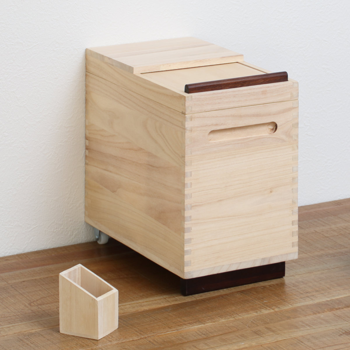 米びつ 桐製 Rice Box 10kg 計量マス付き ( キャスター付き 桐 米櫃 こめびつ スリム おしゃれ 調湿 防虫 和風 ライスストッカー 1合 桐製米びつ お米 収納 保存 計量 ストッカー 木製 米 保管 )