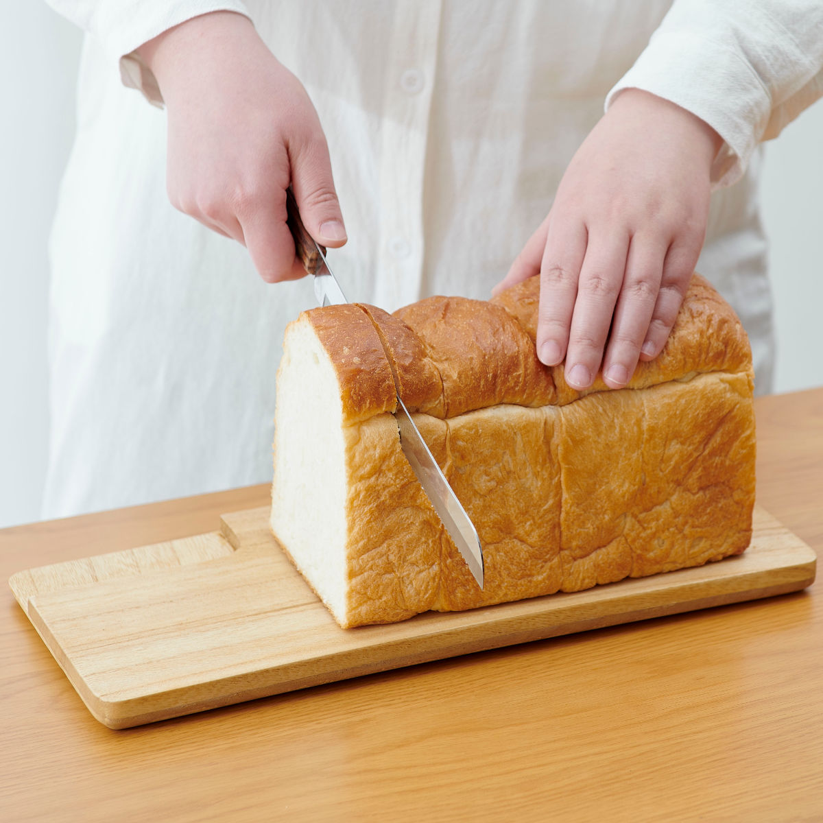 まな板 角型 木製 KIRISAI 桐のカッティングプレート 日本製 ( カッティングボード まないた 木製まな板 木のまな板 天然木 桐 軽量 軽い スクエア おしゃれ 高級 キッチンツール 調理器具 )