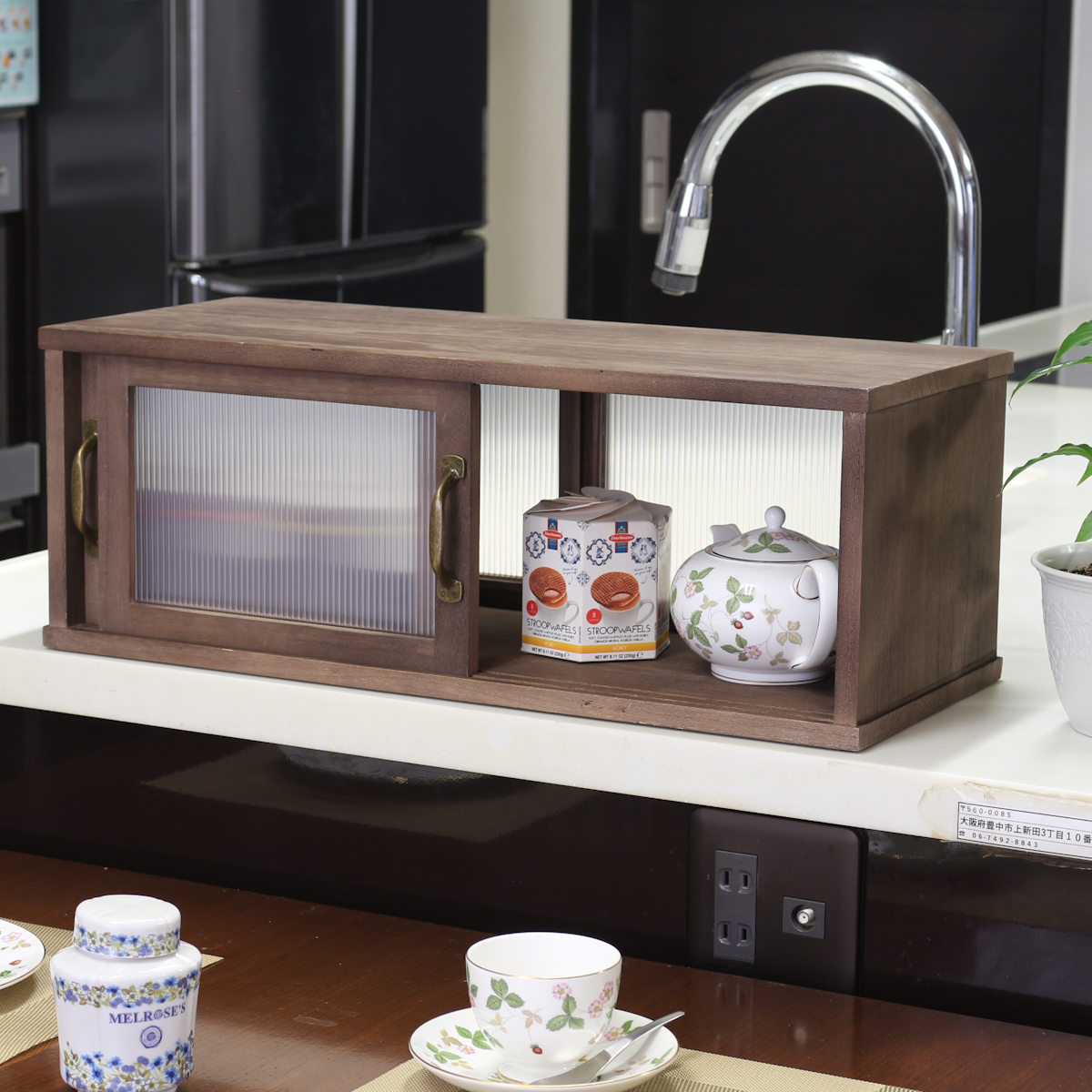 カウンター上収納 アンティーク風 カウンター上収納庫 幅60cm キッチン ( カウンターラック カップボード スパイスラック 卓上ラック ショーケース 引き戸 調味料ラック カウンター上 卓上 台所収納 木製 コンパクト スリム )