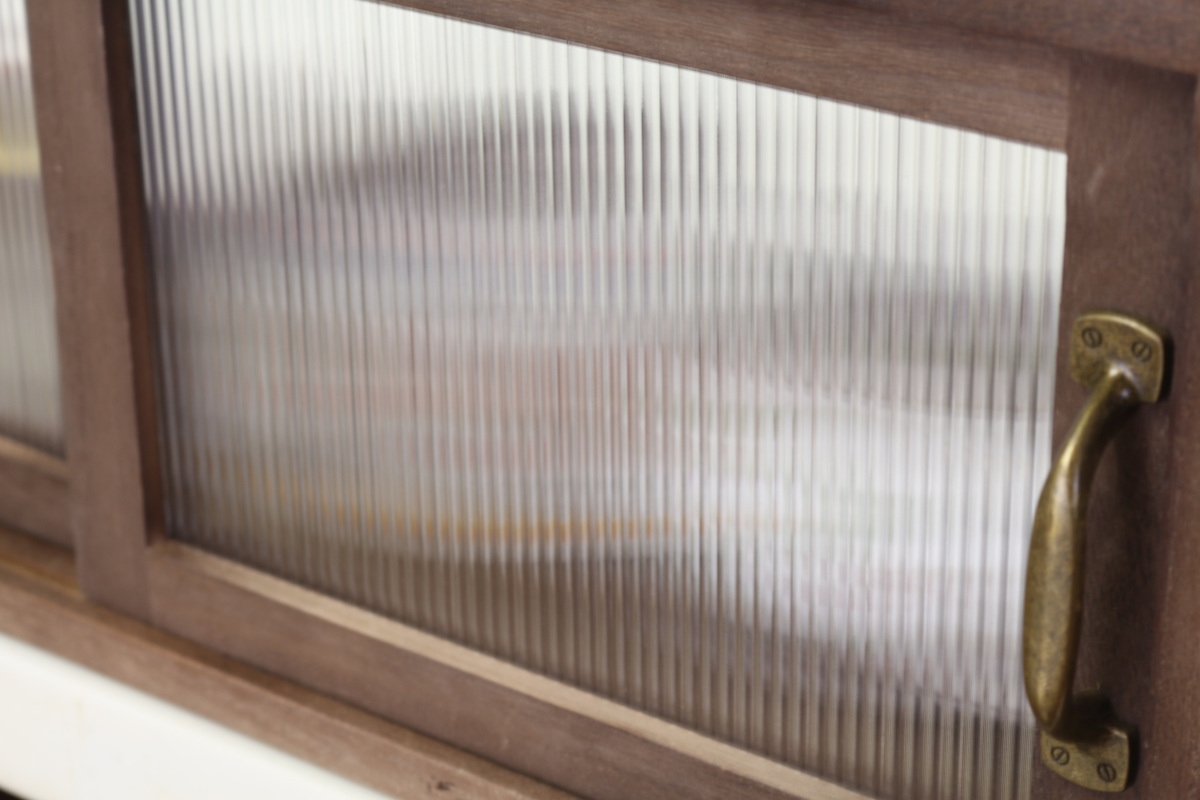 カウンター上収納 アンティーク風 カウンター上収納庫 幅60cm キッチン ( カウンターラック カップボード スパイスラック 卓上ラック ショーケース 引き戸 調味料ラック カウンター上 卓上 台所収納 木製 コンパクト スリム )