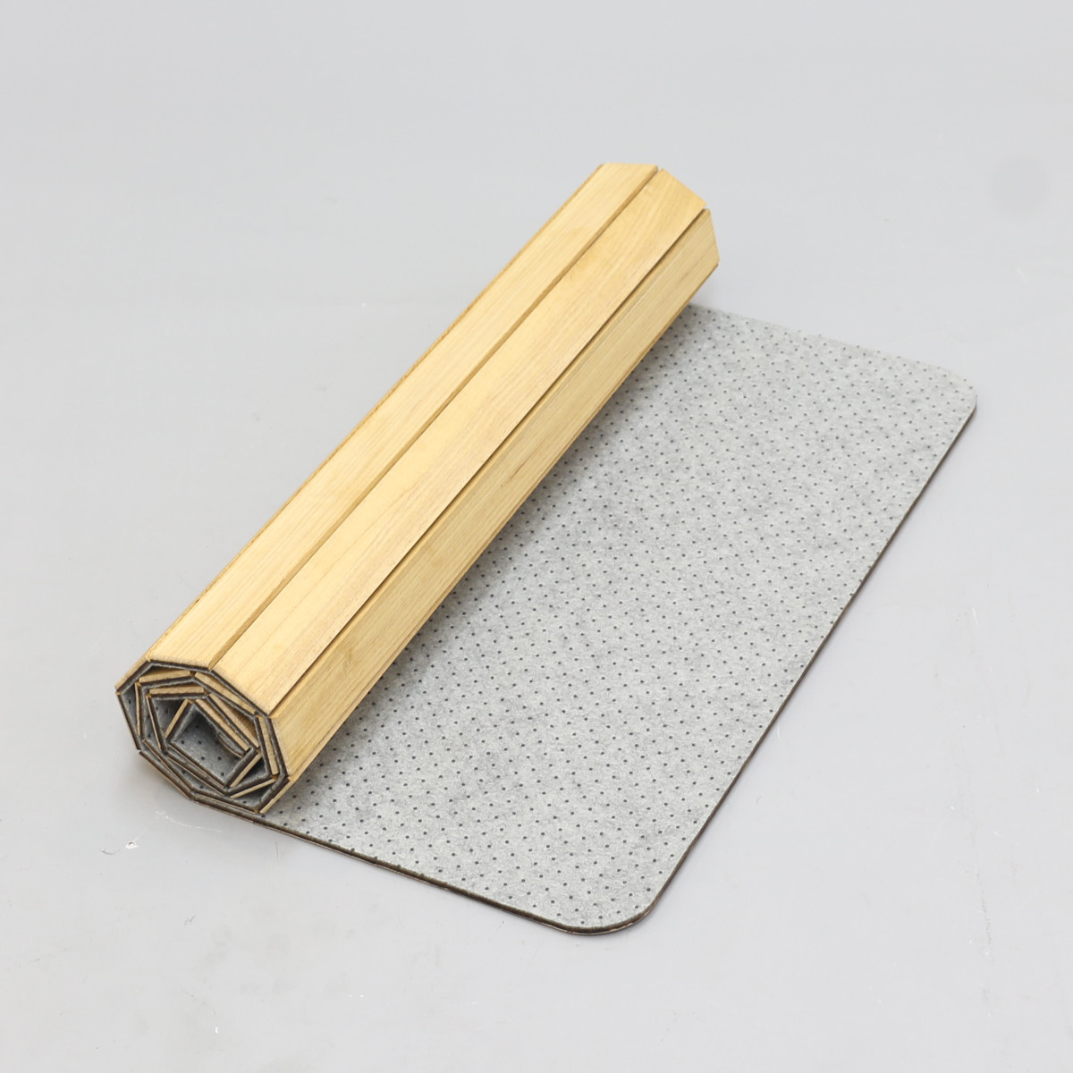 キッチンマット kirisai 桐のキッチンマット 60×120cm ( マット キッチン 桐 天然 キッチンシート 台所マット 拭けるキッチンマット 桐マット 撥水 ズレない すべり止め 傷防止 汚れ防止 拭ける 日本製 )