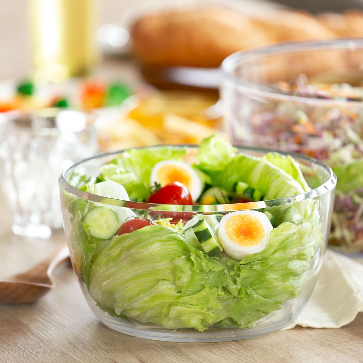 OXO サラダスピナー クリア 小 食洗機対応 野菜水切り器 ( オクソー 野菜水切りかご スピナー 手動 滑り止め付き ボウル コランダー 分解 下ごしらえ用品 時短 便利グッズ キッチンツール )