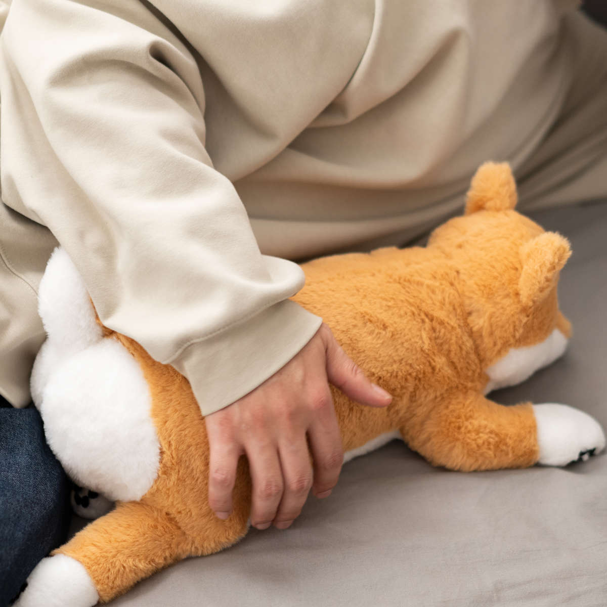 ぬいぐるみ おもぬい アニマル ( 大きい ふわふわ ノート付き クッション 抱き枕 ぬいぐるみクッション アヒル パンダ シバイヌ リアル 温もり ギフト かわいい 癒しグッズ グッズ プレゼント 人気 雑貨 インテリア ) 【アヒル】 アヒル