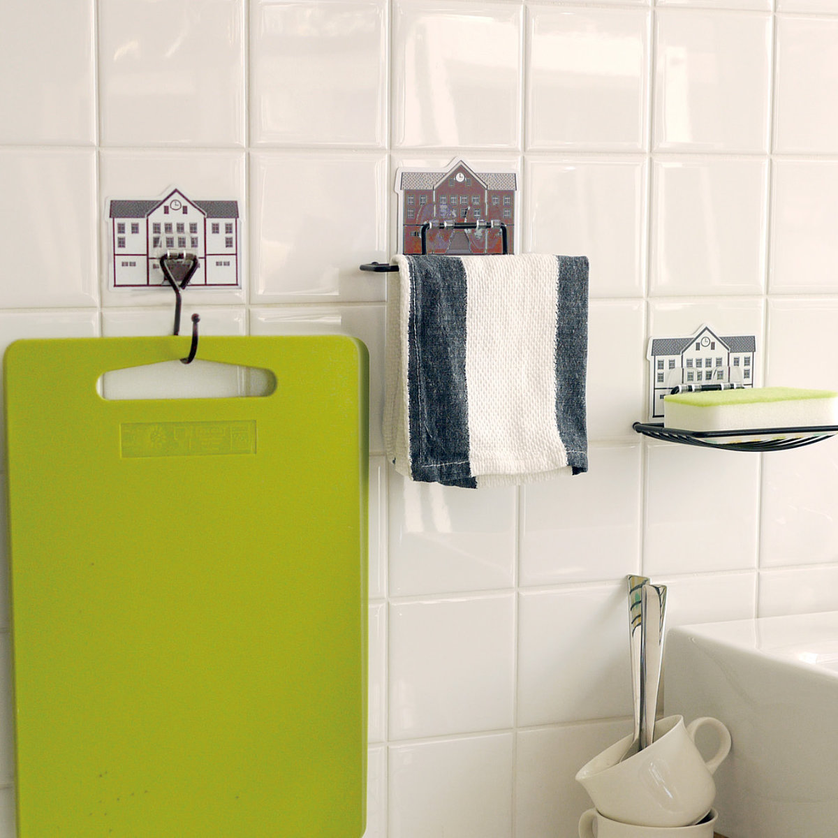 ディスペンサーホルダー ノルディス ボトルホルダー ディスペンサー ホルダー 吸着 ( フック ソープボトルホルダー 壁 お風呂 貼れる はがせる ボトル ボディソープ ハンドソープ アルコール 洗面所 玄関 ) 【アイボリー】 アイボリー