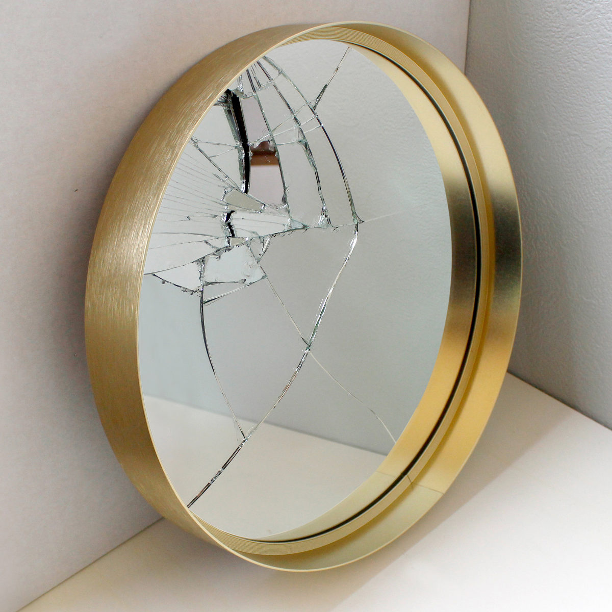 ウォールミラー 直径45cm LL 飛散防止加工 グロシア ラウンドミラー 日本製 ( 鏡 ミラー 円形 ゴールドフレーム 飛散防止 壁掛け 丸形 ゴールド 吊り下げ インテリア 身だしなみ )