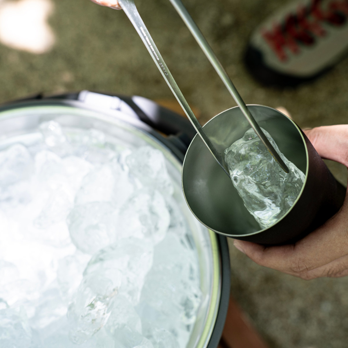 クーラーボックス 9.5L クーラーバケット 最強保冷 ( クーラーBOX 保冷ボックス 保冷 保温 アイスコンテナ 氷入れ アイスペール アイスジャグ ステンレス 氷 溶けない 持ち運び 取っ手付き 筒型 真空断熱 キャンプ BBQ アウトドア )