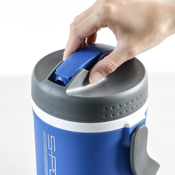 水筒 ジャグ 2L 保冷 直飲み パーソナルジャグ スポーション ( 大容量 直のみ 2リットル スポーツ 保冷専用 ワンタッチ スポーツジャグ スポーツボトル じかのみ 2リットル 直のみ スポーツドリンク対応 広口 ハンドル付き )