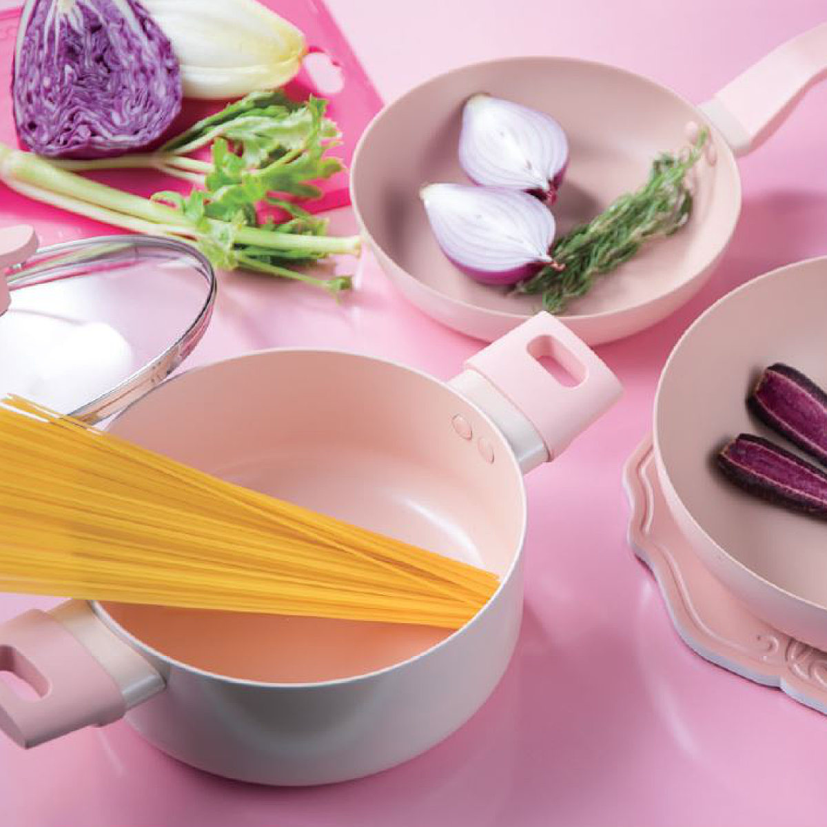 両手鍋 20cm IH対応 ROSA ふっ素加工 ( ガス火対応 オール熱源対応 なべ お鍋 両手なべ フッ素加工 軽い ガラス蓋付き 20センチ フッ素コーティング アルミ製 軽量 ガラス蓋 調理器具 キッチン用品 ピンク 可愛い おしゃれ ローサ )