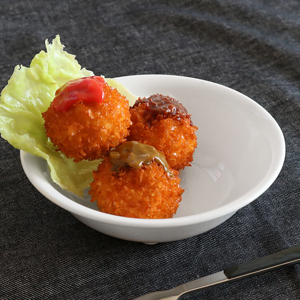 ボウル 13.5cm CORELLE コレールマイメロディ&クロミ 小 ( 強化ガラス 電子レンジ対応 食洗機対応 オーブン対応 皿 お皿 器 軽い 割れにくい おしゃれ かわいい キャラクター サラダボウル ヨーグルト 朝食 前菜 耐久性 丈夫 )