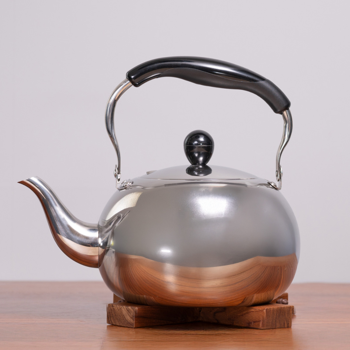 ケトル 2.5L IH対応 月のしずく ステンレス製 ( ガス火対応 やかん 湯沸かし 湯沸し ポット 2.5リットル ステンレスケトル 調理器具 キッチン用品 おしゃれ )