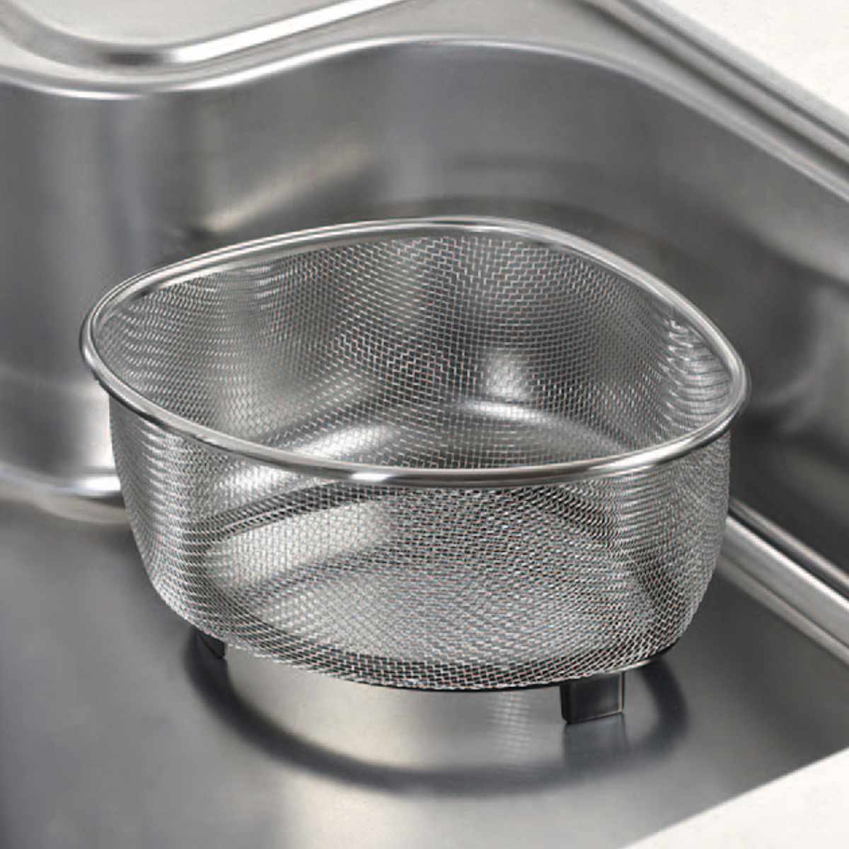 三角コーナー ベーシスライン ステンレス製 三角コーナーザル ( 生ゴミ入れ シンクポケット ゴミかご 流し台ゴミ箱 生ゴミ受け コーナーダストポケット シンク 流し台 ゴミ箱 生ゴミ 残飯 入れ 足付き ステンレス ぬめりにくい )