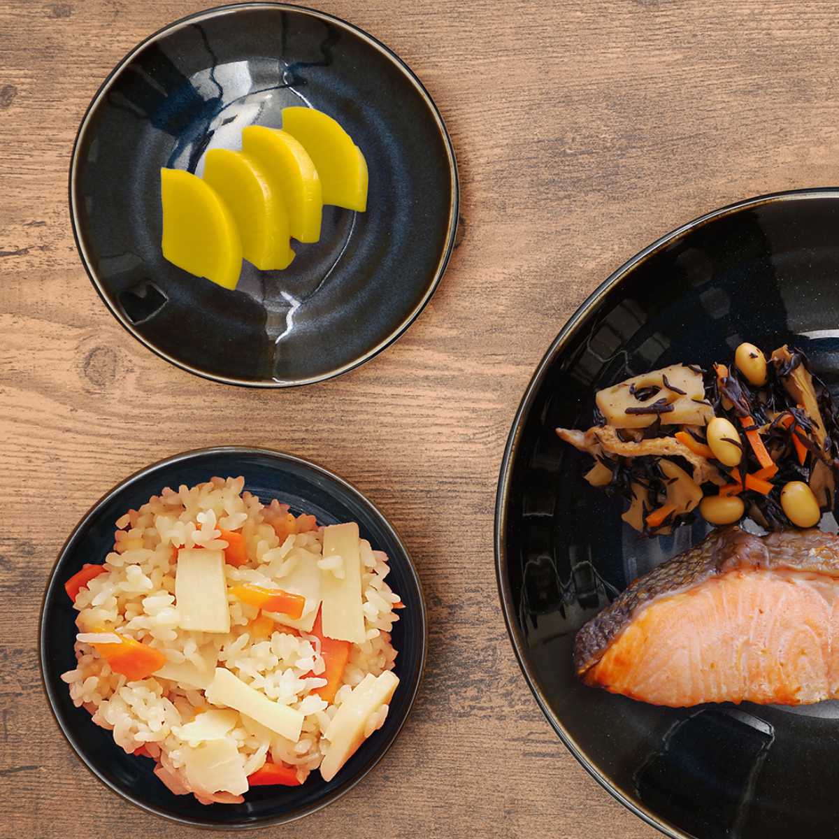 ボウル 12cm 軽量磁器 ( 食洗機対応 電子レンジ対応 サラダボウル シリアルボウル 鉢 軽い 軽量 和風 洋風 副菜 サラダ シリアル ヨーグルト シック おしゃれ ) 【ライトグレー】 ライトグレー