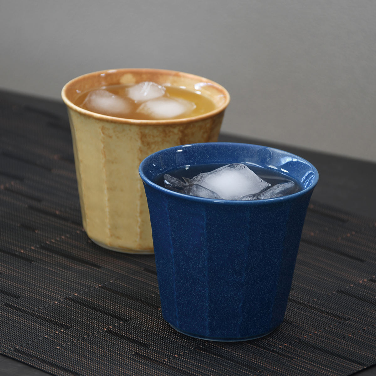 コップ 320ml 酎ハイカップ 軽いね! 軽量 ( 日本製 ビール ビアグラス タンブラー カップ 酎ハイ チューハイ お酒 アルコール コーヒー ジュース ) 【ネイビー】 ネイビー