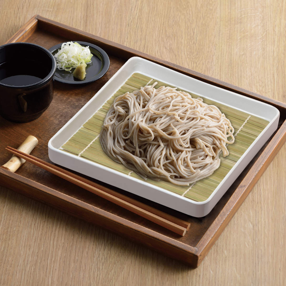 そば皿 涼味家 陶器製 角 竹製すのこ付き ( 麺皿 そうめん皿 そば そうめん 麺 皿 プレート 盛り付け 盛り付け皿 陶器 すのこ付き スノコ ざる蕎麦 ざるうどん 蕎麦 天ぷら 本格的 )