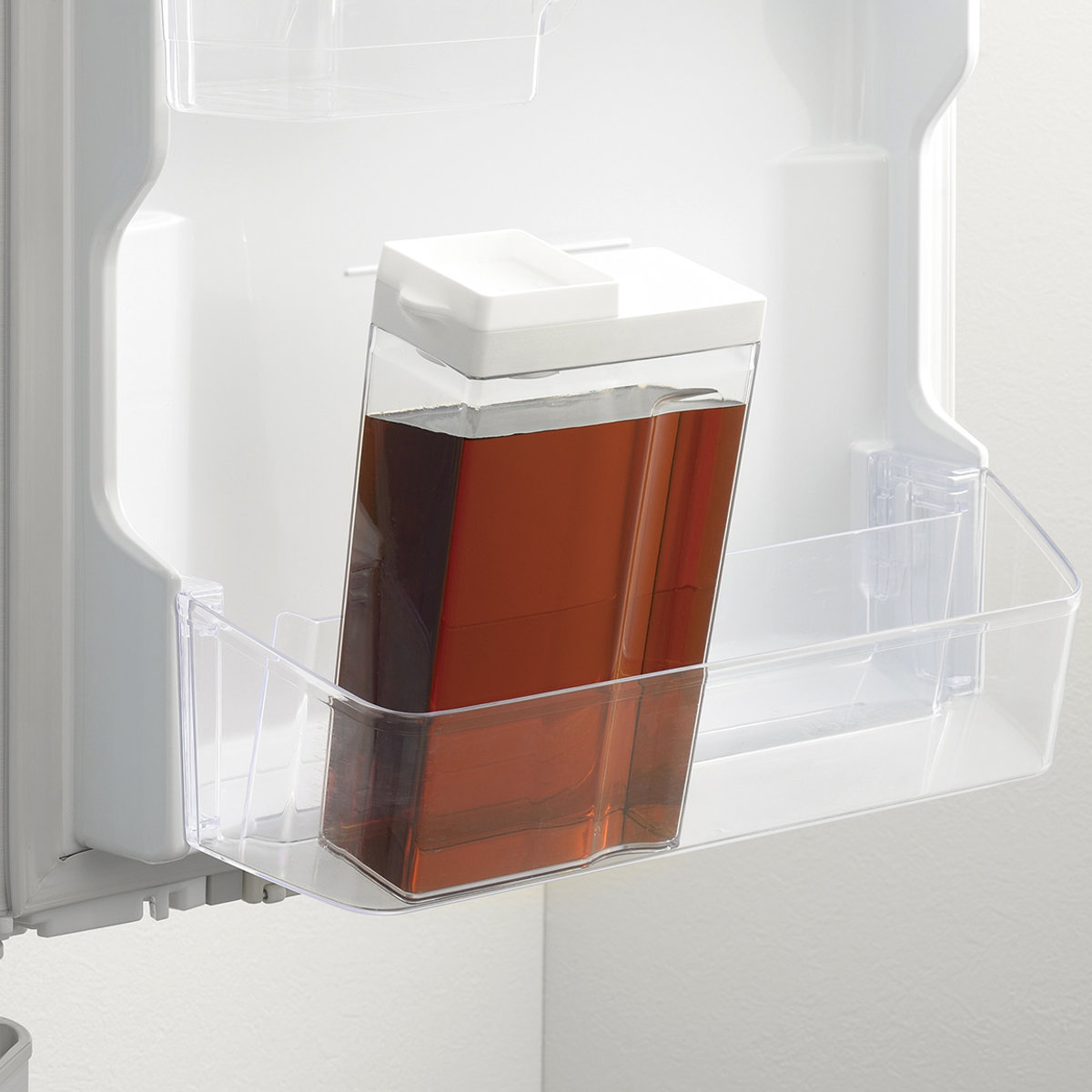 冷水ポット 2.5L ドアポケットにぴったり冷水ポット シームレス栓 ( ピッチャー 冷水筒 日本製 冷蔵庫横 プラスチック ドアポケット 大容量 軽い 割れにくい クリア 麦茶 水 フレーバーウォーター )