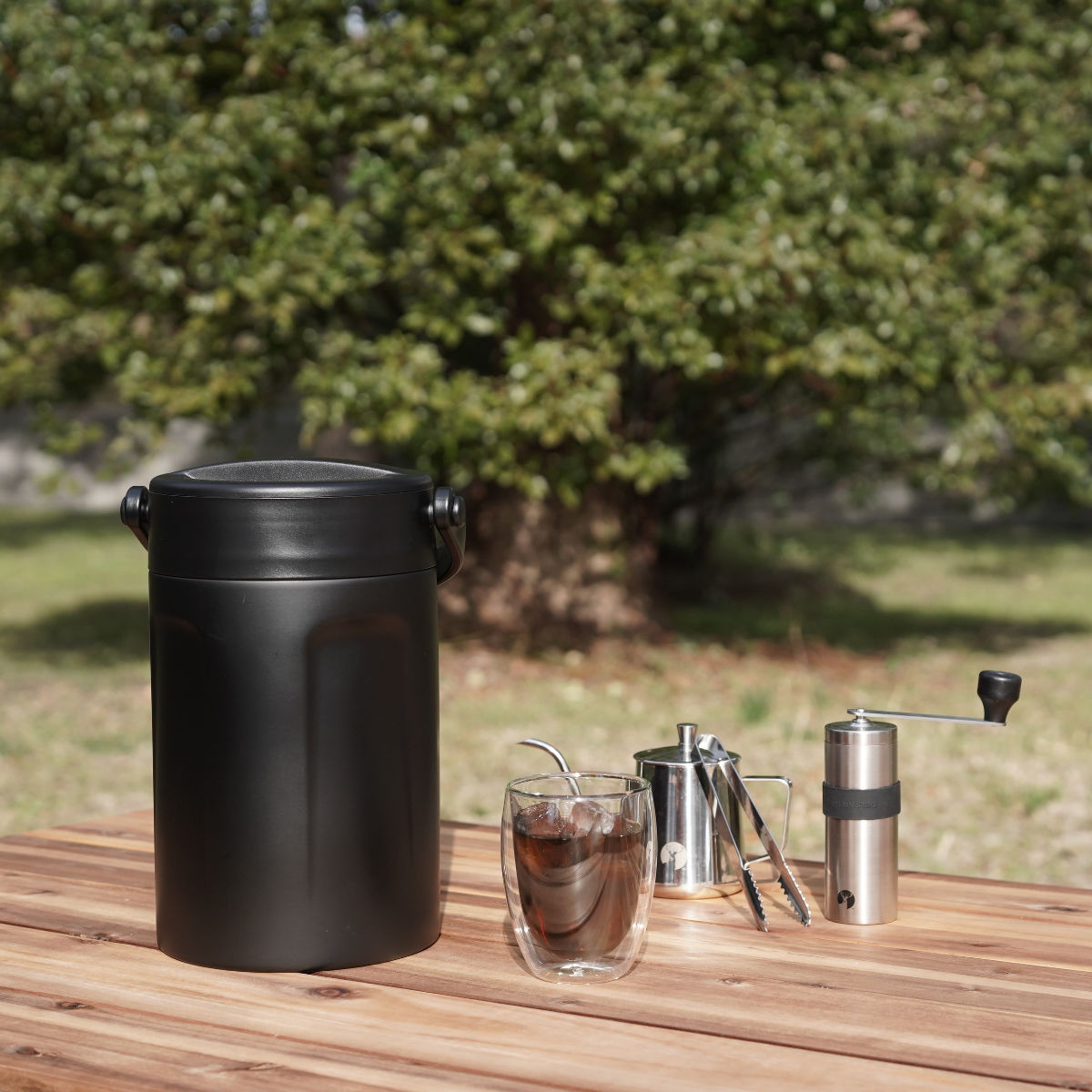 アイスコンテナ 4.5L 真空アイスマルチコンテナ4500 保冷 ( 氷入れ アイスペール アイスクーラー ジャグ アイスジャグ 氷入れ容器 氷 溶けない アイスバケット ボトル 冷蔵 真空断熱構造 タンク 持ち運び 取っ手付き 大容量 )