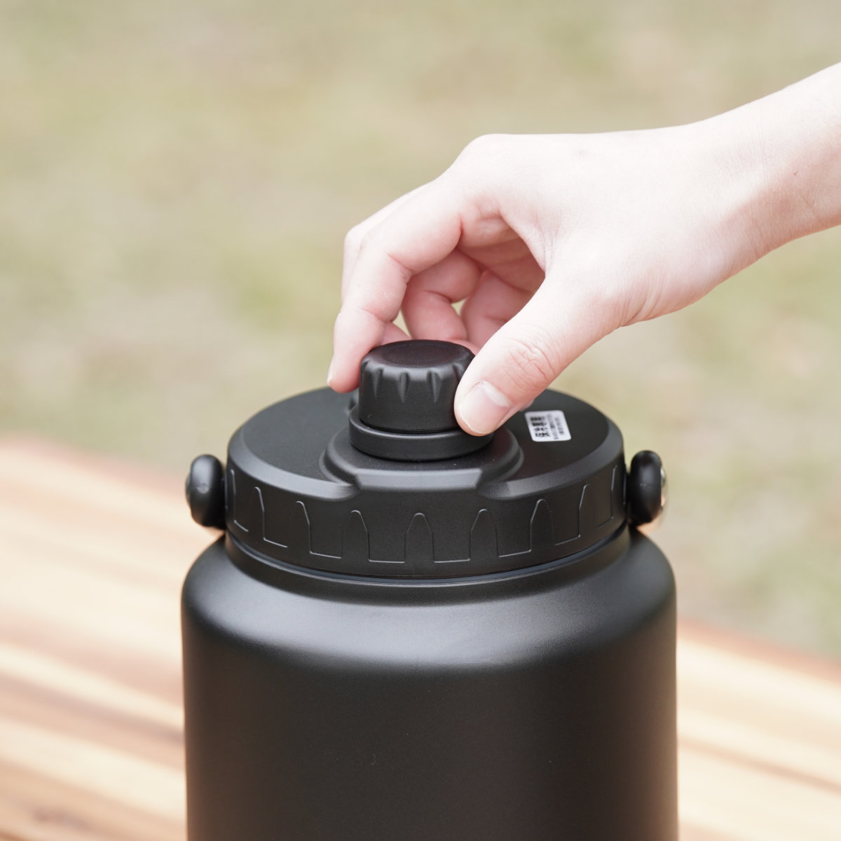 水筒 2.2L チャージャー アイスコンテナジャグ2200 保冷 ( 大容量 直飲み 2リットル スポーツ 保冷専用 スポーツジャグ スポーツボトル ダイレクトボトル アイスコンテナ 氷入れ容器 広口 ハンドル付き タンク 持ち運び 取っ手付き )