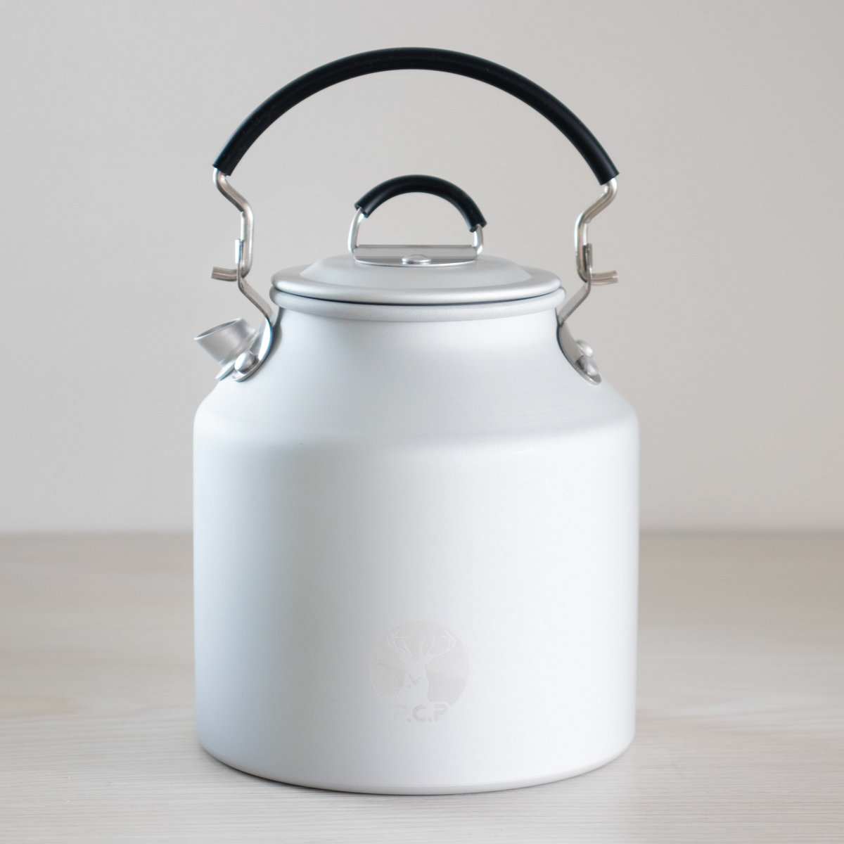 アルミケトル 丸型クッカーに入るアルミケトル625ml F.C.P キャプテンスタッグ ( CAPTAIN STAG ケトル 625リットル ヤカン やかん ケットル キャンプ用品 調理器具 アウトドア キッチンツール 丸型 クッカー収納 持ち運び )