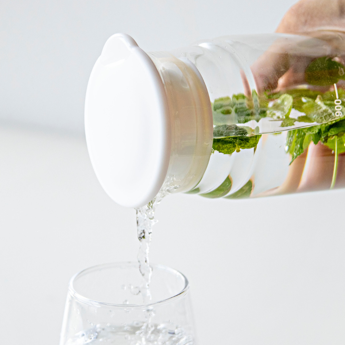 ポット ピッチャー 冷水筒 1.2L Pyrex パイレックス クールポット 耐熱ガラス ( 水差し ジャグ ドリンクピッチャー ガラス 耐熱 熱湯 目盛り付き ウォーターポット 麦茶ポット 目盛り 麦茶 冷茶 おしゃれ )