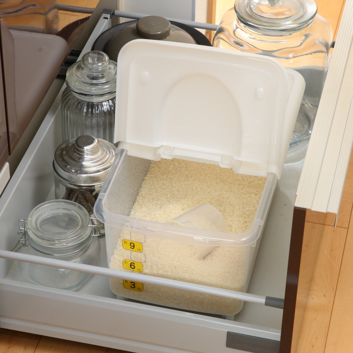 米びつ 10kg ストックス ストッカー 計量カップ付き ( キャスター付き 計量カップ 日本製 シンク下 プラスチック 米櫃 こめびつ 保管 保存 お米収納 お米保管 ライスストッカー 米 お米 保存容器 コメビツ 10キロ )