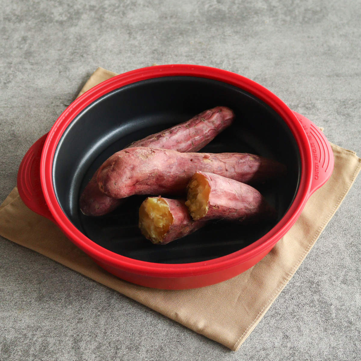 レンジパン スピードクック 丸深型 電子レンジ調理器 ( 電子レンジ 調理器 魚焼き器 深型 焼き魚 電子レンジ専用調理器 電子レンジ魚焼き器 調理 魚 肉 焼く 蒸す 煮る 温め直し レシピ付き )