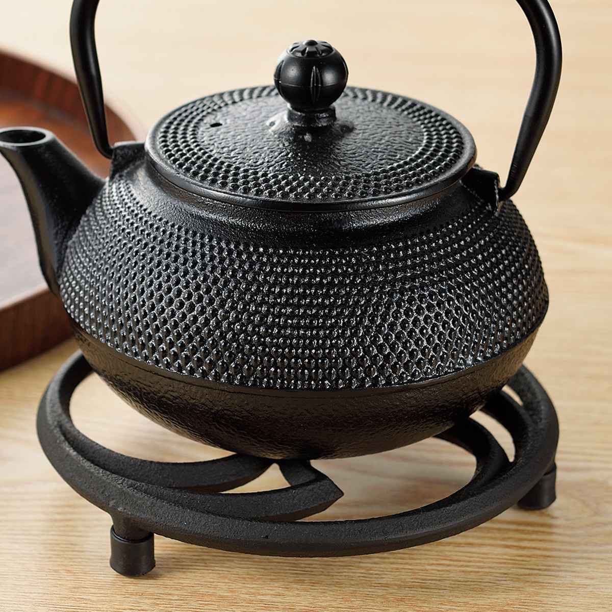 鍋敷 スプラウト 鉄鋳物製 三つ巴 麻の葉 ( なべ敷き 鍋プレート トリベット マット 鉄製 鍋敷き 和柄 鍋しき 鍋置き 安定 すべり止め 配膳 キッチン用品 文様 おしゃれ 丈夫 ) 【麻の葉】