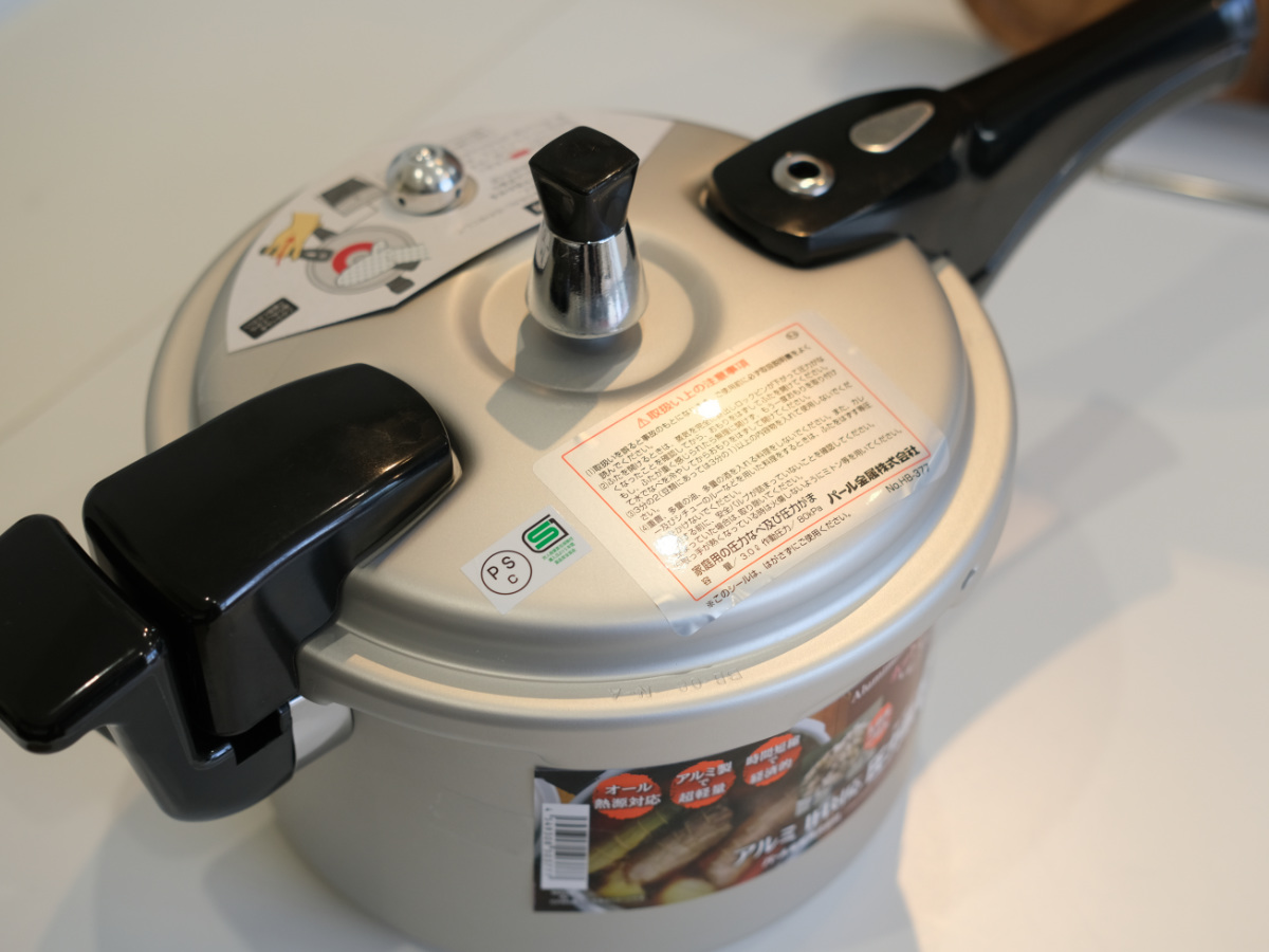 圧力鍋 6L IH対応 ホットクッキング 1升炊 ( ガス火 IH 対応 アルミ製 片手圧力鍋 軽量 軽い 調理器具 調理用品 アルミ鍋 片手鍋 圧力なべ 6リットル 10合炊き オール熱源対応 )