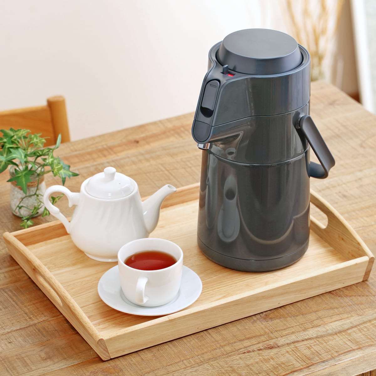 卓上ポット 2.2L エコステージ 魔法瓶 ステンレス ( ポット エアーポット 保温 保冷 魔法瓶ポット コードレス 取っ手付き 卓上 テーブルポット まほうびん 押すだけ 保温保冷 持ち手 おしゃれ かわいい ) 【ミルキーホワイト】 ミルキーホワイト