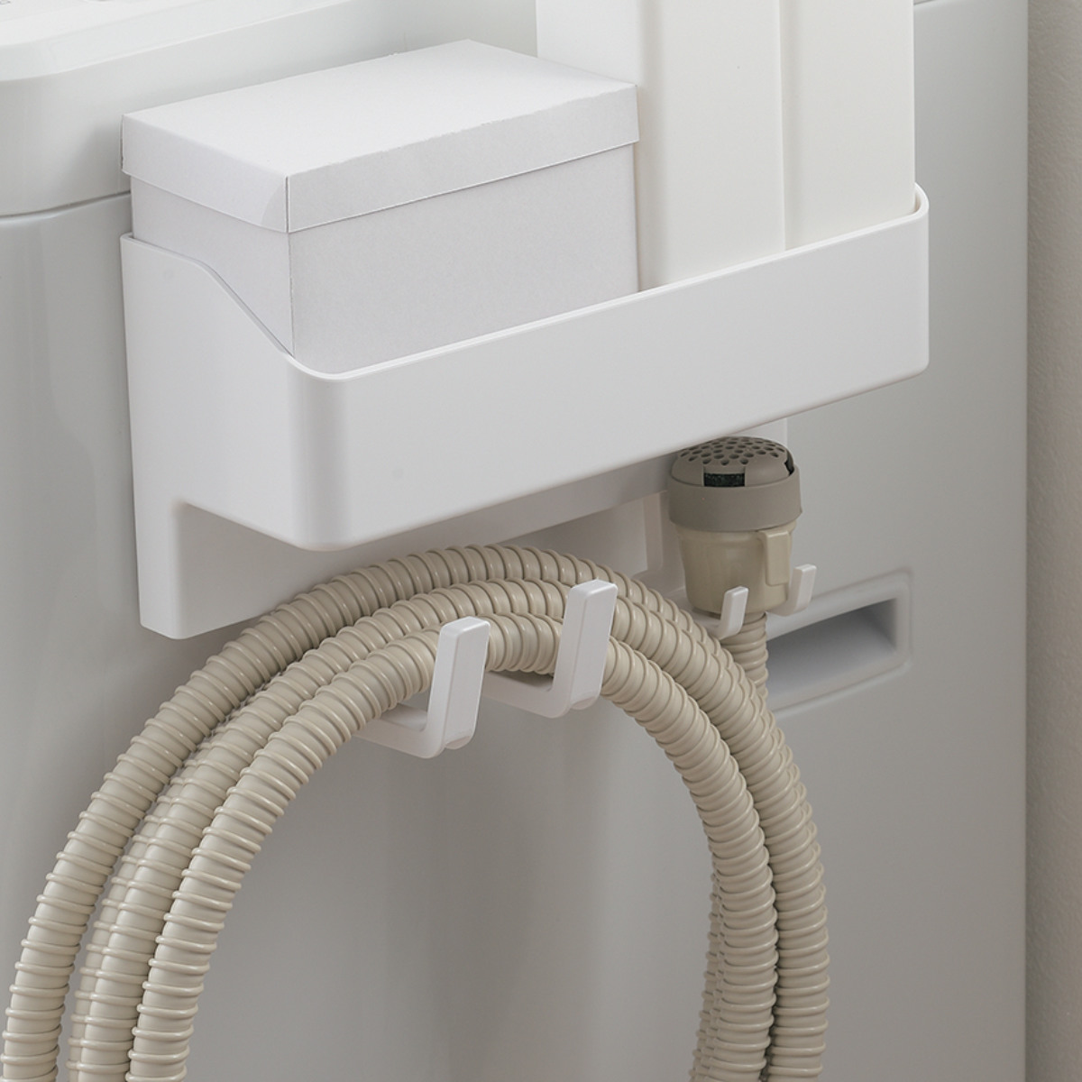 ランドリー収納 マグネットタイプ マルチラック ホースホルダー付ラック マグ・ピット ( マグネットラック ラック 収納 マグネット 洗濯機横 洗濯機 隙間 ランドリーラック 磁石 小物 小物収納 フック 洗剤 省スペース )