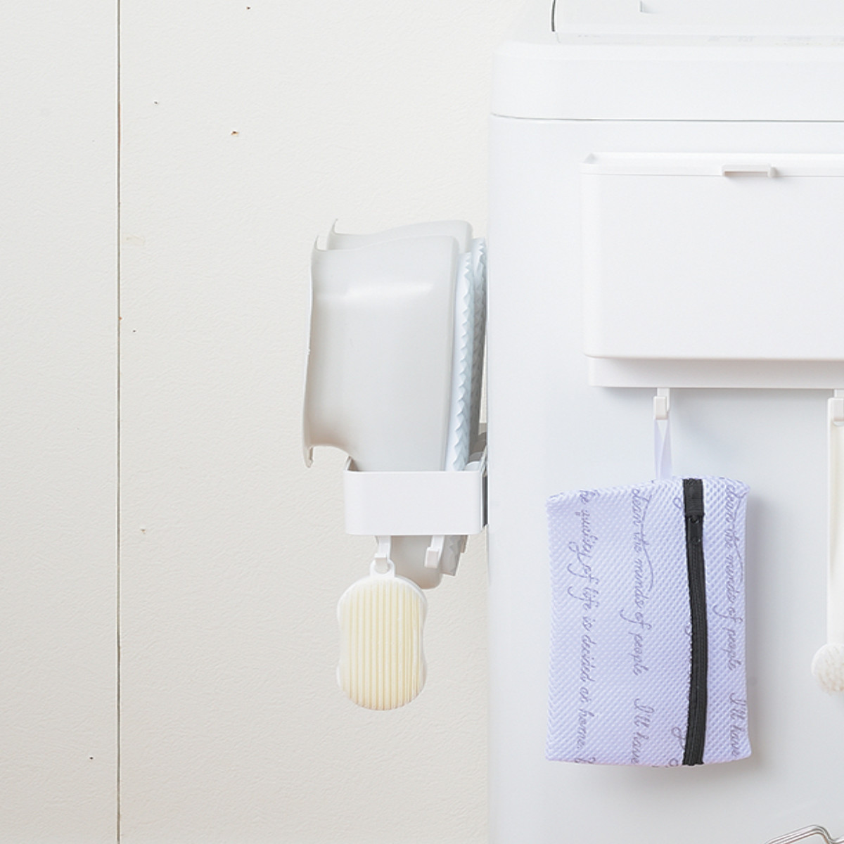 バスブーツ ホルダー マグネットタイプ フック付 マグ・ピット ( バスブーツホルダー バスブーツ収納 マグネット 磁石 洗濯機横 お風呂 隙間 省スペース ブーツホルダー フック付き 洗濯機 浴室 浮かせて収納 シンプル )