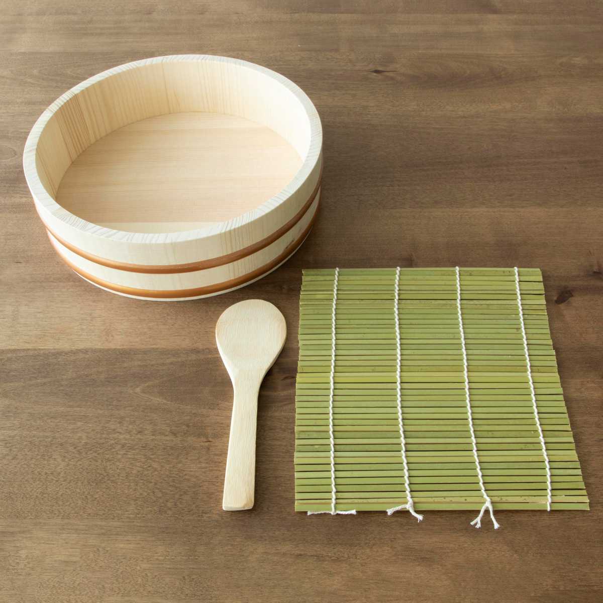 寿司桶 27cm おウチで楽しい 太巻き・ちらし寿司桶 3点セット ( しゃもじ付き すし桶 天然木 木製 飯台 すし飯台 飯切 巻きす付き 巻き簾 太巻き 手巻き寿司 ちらし寿司 3合用 桶 木桶 お祝い事 イベント ひな祭り 節分 )