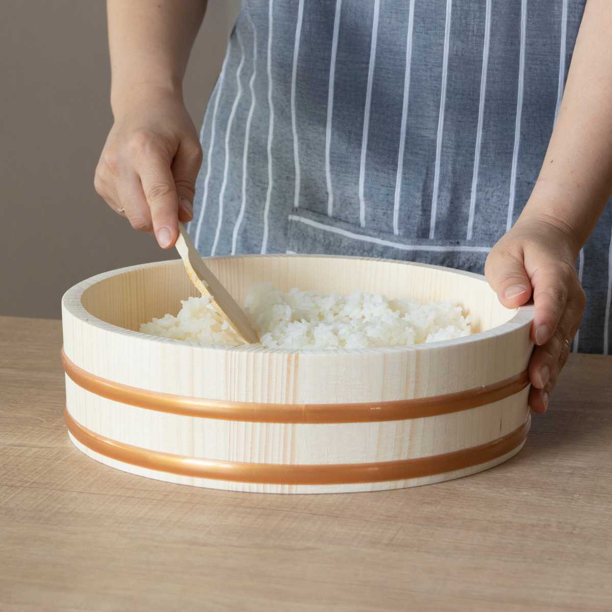 寿司桶 27cm おウチで楽しい 太巻き・ちらし寿司桶 3点セット ( しゃもじ付き すし桶 天然木 木製 飯台 すし飯台 飯切 巻きす付き 巻き簾 太巻き 手巻き寿司 ちらし寿司 3合用 桶 木桶 お祝い事 イベント ひな祭り 節分 )