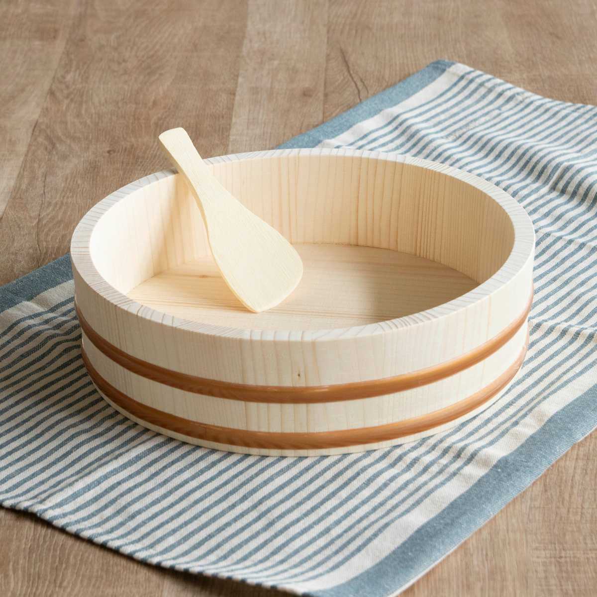 寿司桶 27cm おウチで楽しい 太巻き・ちらし寿司桶 3点セット ( しゃもじ付き すし桶 天然木 木製 飯台 すし飯台 飯切 巻きす付き 巻き簾 太巻き 手巻き寿司 ちらし寿司 3合用 桶 木桶 お祝い事 イベント ひな祭り 節分 )