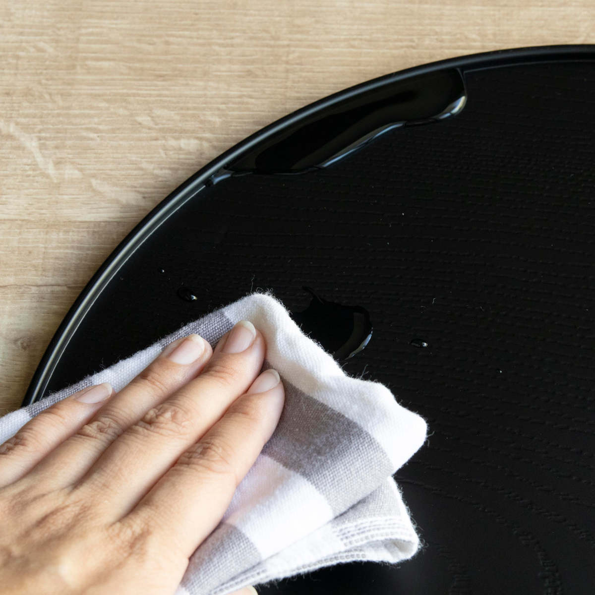 お盆 ノンスリップ 抗菌 半月盆 ( 半月膳 日本製 おしゃれ かわいい 木目調 木目調トレー 盆 抗菌加工 ランチョンマット トレイ キッチントレー ノンスリップ加工 )