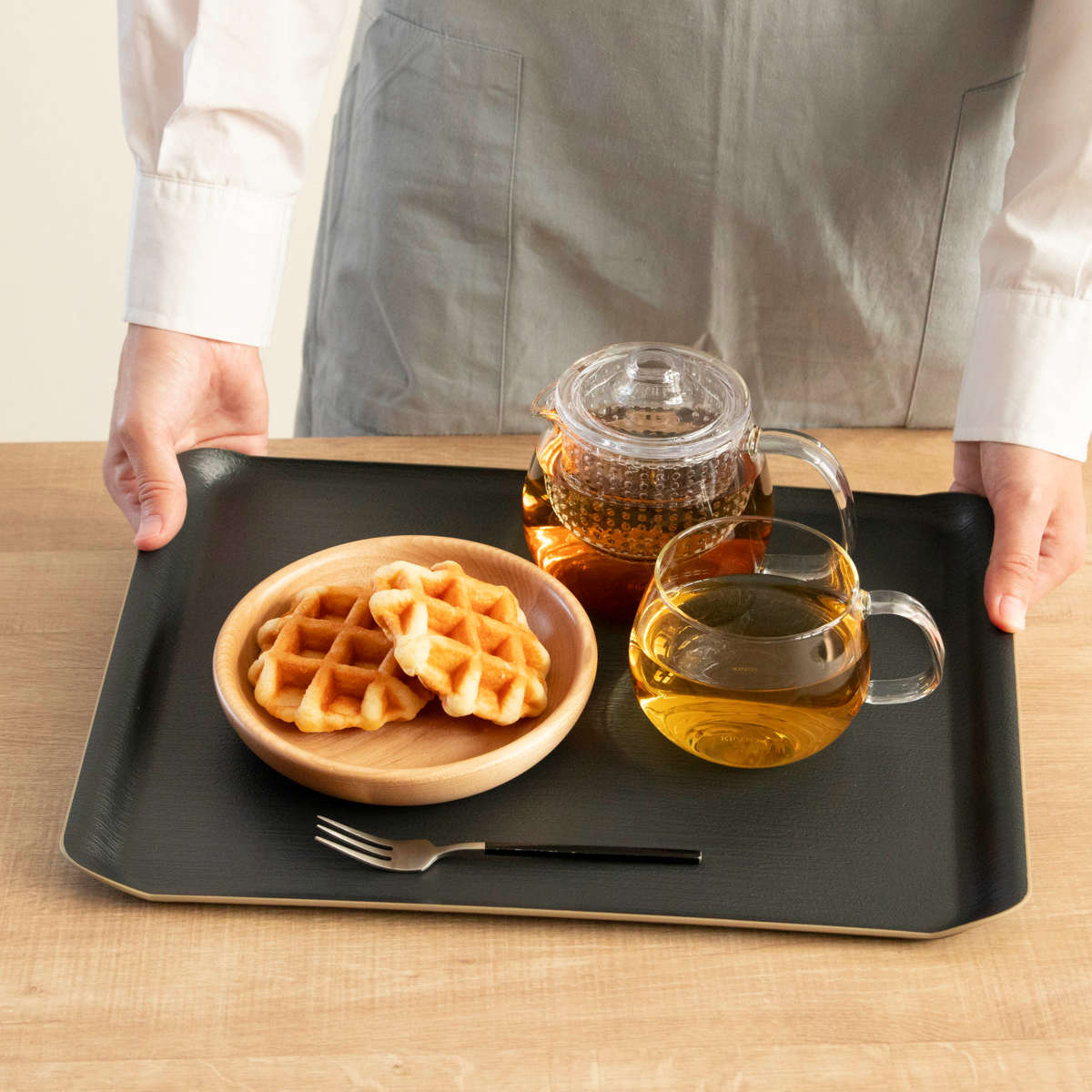 トレー ノンスリップ 抗菌 ランチョントレー 36cm ( キッチントレー トレイ キッチントレイ キッチン 日本製 ランチョンマット おしゃれ シンプル 無地 お盆 盆 配膳 抗菌加工 すべり止め加工 ) 【ネイビー】 ネイビー