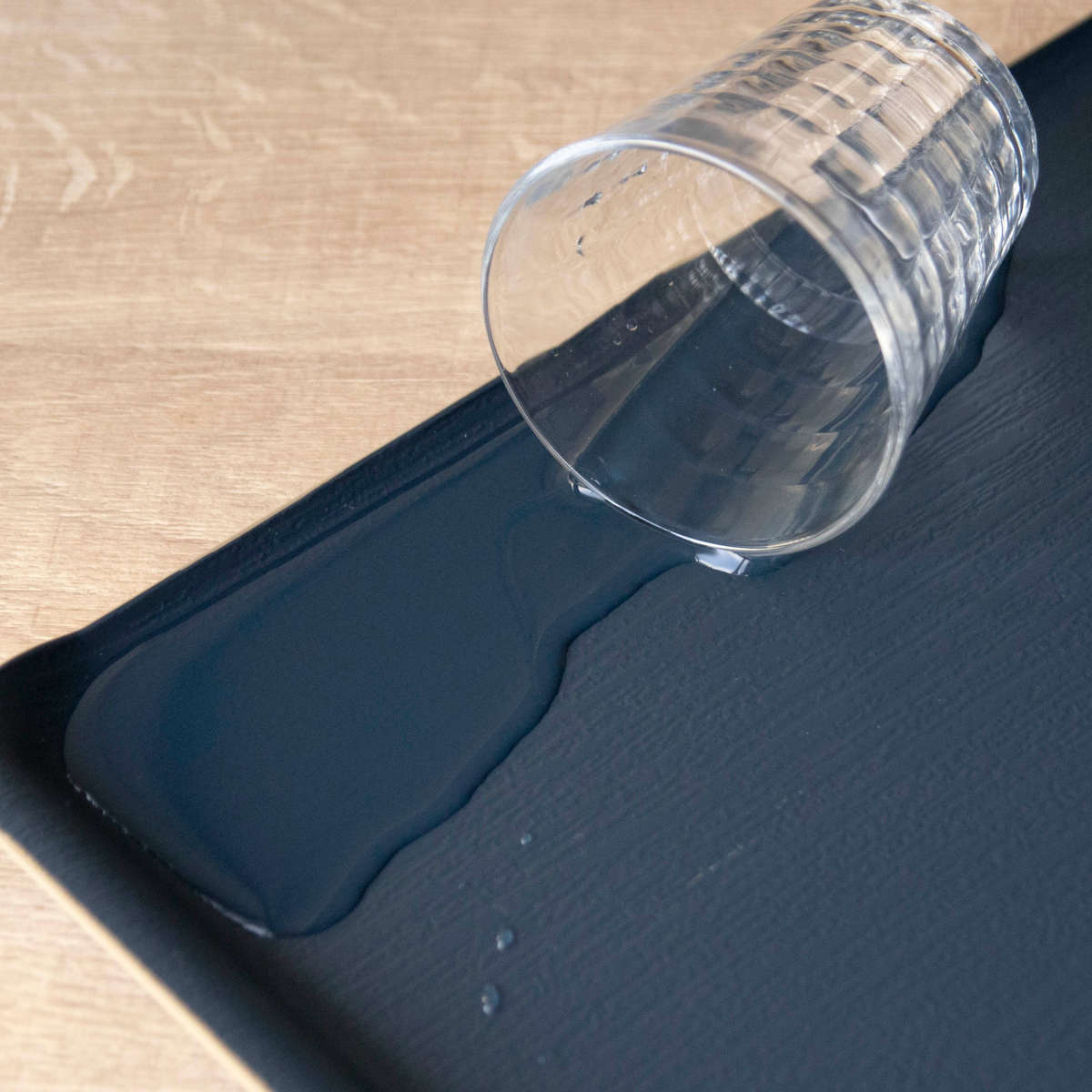 トレー ノンスリップ 抗菌 ランチョントレー 36cm ( キッチントレー トレイ キッチントレイ キッチン 日本製 ランチョンマット おしゃれ シンプル 無地 お盆 盆 配膳 抗菌加工 すべり止め加工 ) 【ネイビー】 ネイビー