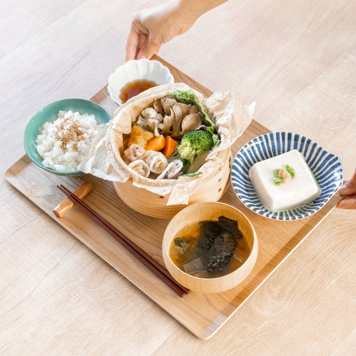 トレー ブリック 木製 角型トレー 36×28cm ノンスリップ加工 ナチュラル ( キッチントレー トレイ キッチントレイ キッチン ノンスリップ ランチョンマット おしゃれ シンプル 無地 お盆 盆 配膳 ランチ 滑りにくい 長方形 )